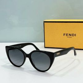 Picture of Fendi Sunglasses _SKUfw50080409fw